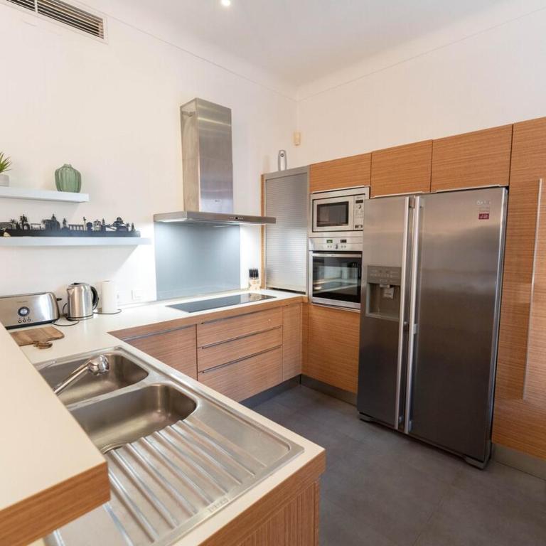 Superbe appartement avec jardin piscine, garage - Apartamento - 8