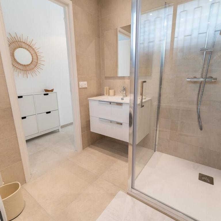 Studio cosy et lumineux, Piscine, Proche gare - Appartamento - 18
