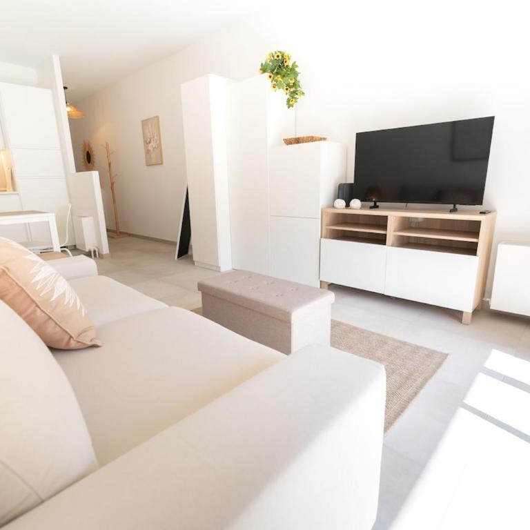 Studio cosy et lumineux, Piscine, Proche gare - Appartamento - 22