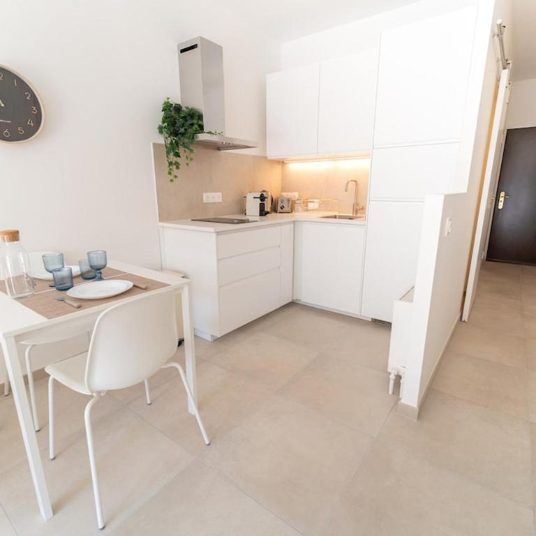 Studio cosy et lumineux, Piscine, Proche gare - Appartamento - 4