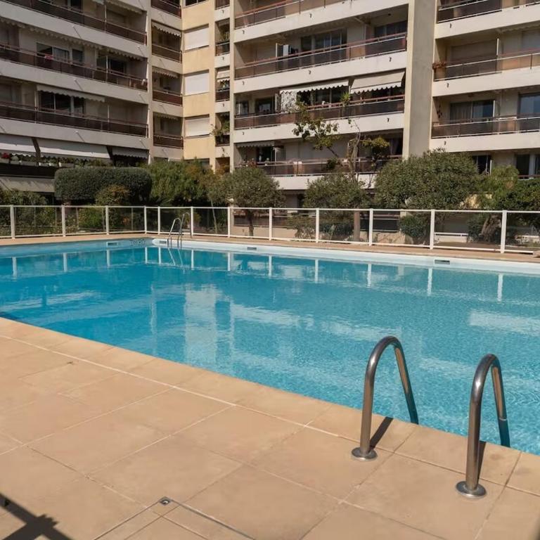 Studio cosy et lumineux, Piscine, Proche gare - Appartamento - 2
