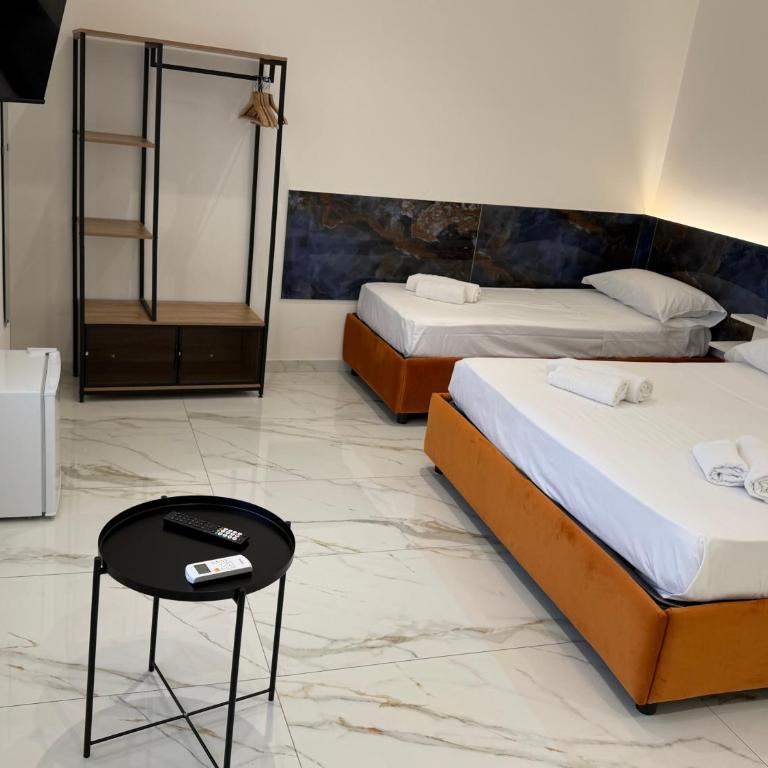 Emerald Rooms - Camera Tripla Deluxe - 4