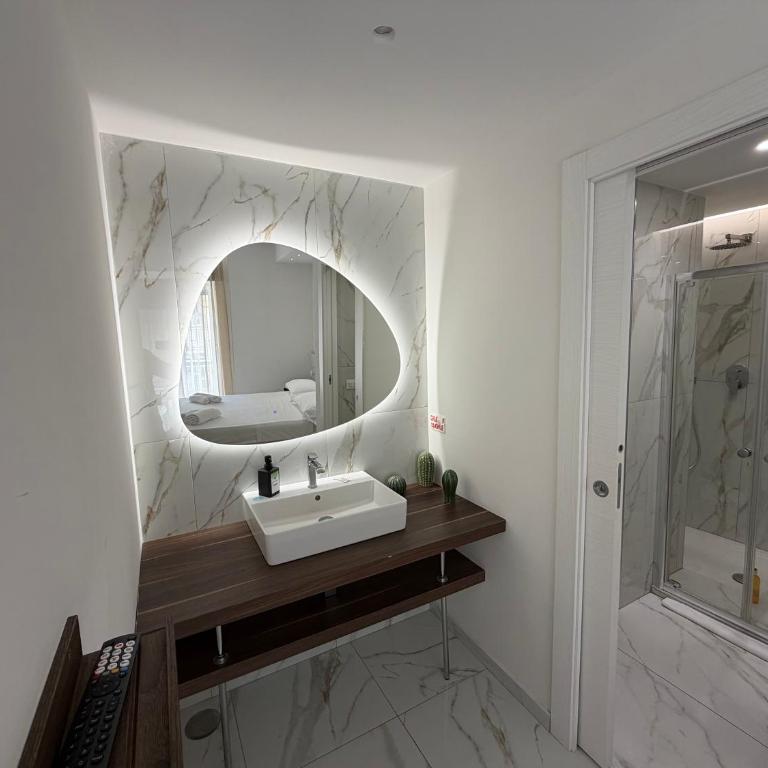Emerald Rooms - Camera Matrimoniale Deluxe - 9