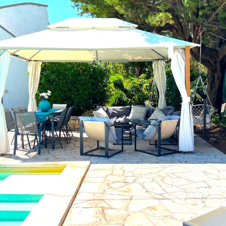 Villa Adelaide - Apartment mit 2 Schlafzimmern und Poolblick - 4