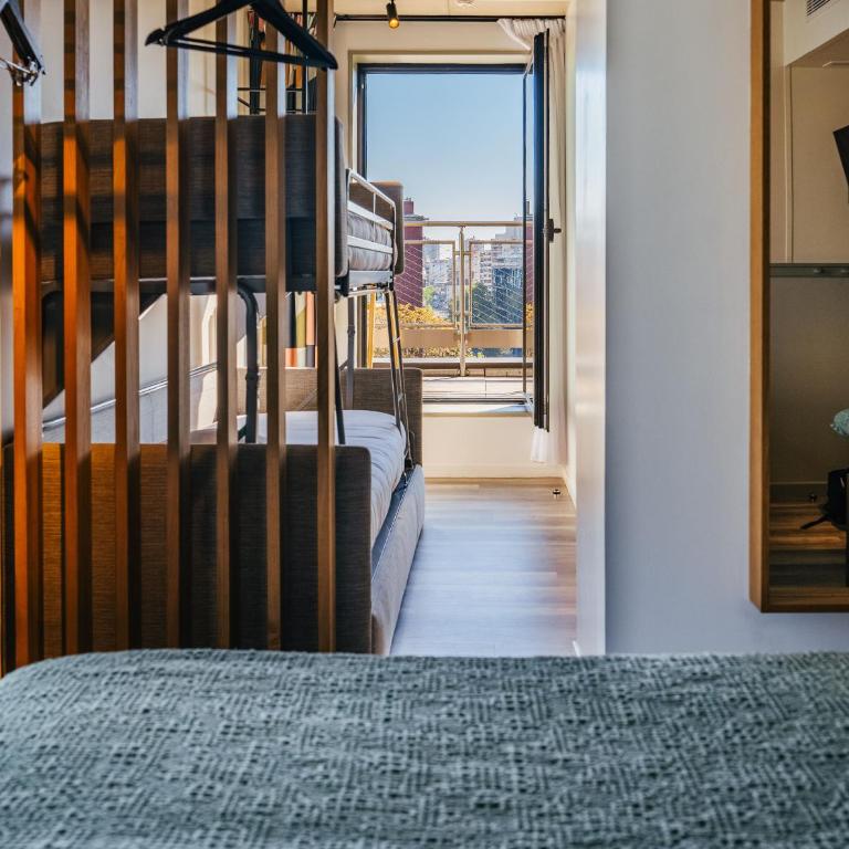 La Belle Ville - Chambre Familiale avec Terrasse - 3