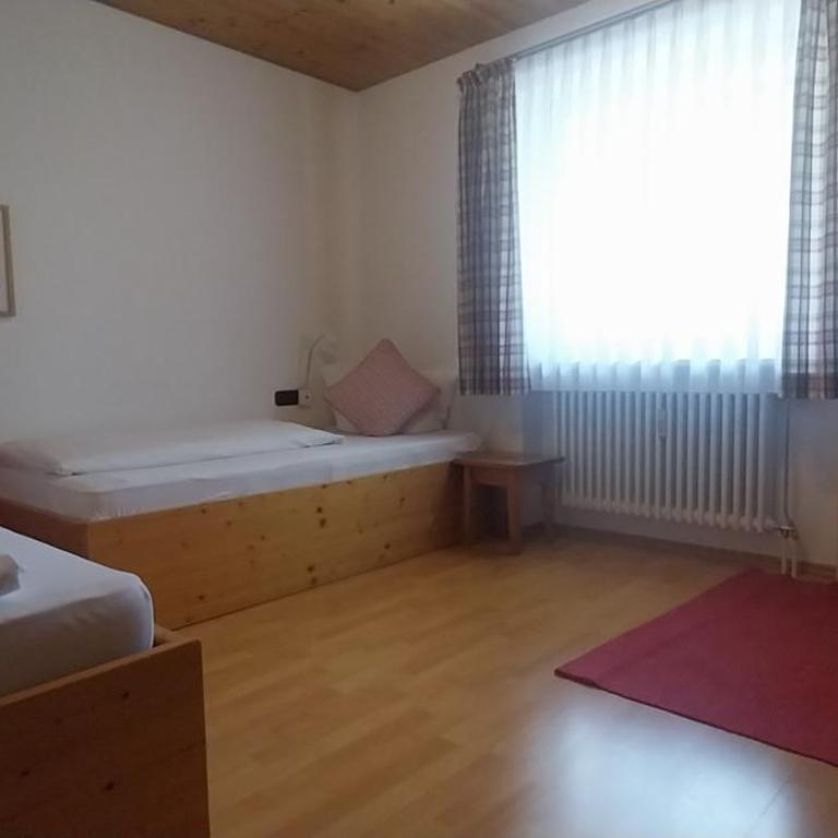Landhaus Hosp - Großes Zweibettzimmer - 1
