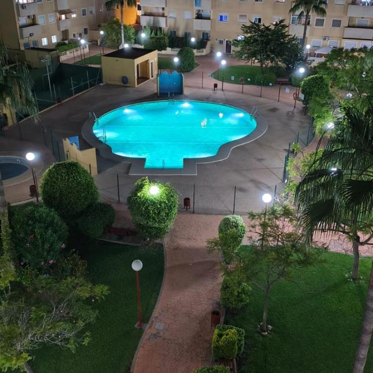 Apartamento Zona Playa En Roquetas Cerca de Bares Restaurantes y Centro Comercial - Appartamento con 2 Camere da Letto - 1