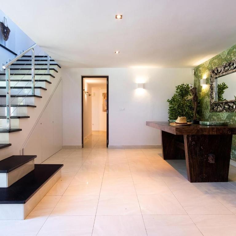 REF. 6 VILLA TARA - Casa de 5 dormitorios - 17