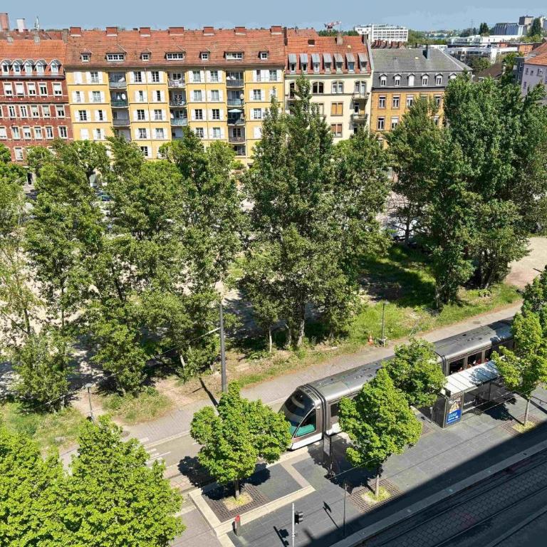 8th floor apartment with 2 balconies - Apartment - 21