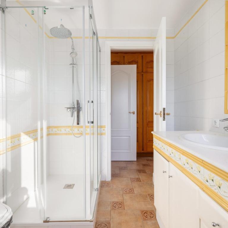Mora Beach - Deluxe-Haus mit 4 Schlafzimmern – Meerblick - 30