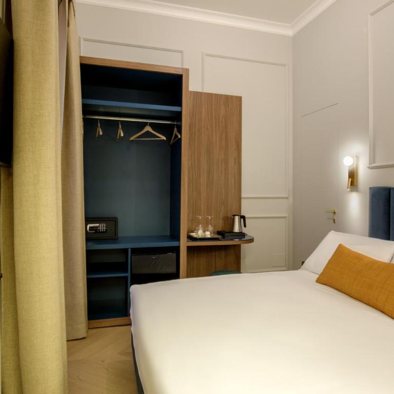 The right place 4u - Casa Truman Collection - Sole Savelli Boutique GuestHouse - Camera Matrimoniale Piccola - 4