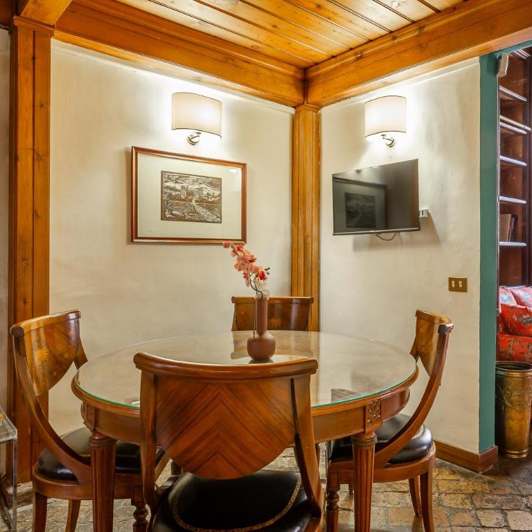 iFlat Elegant Stay in a Historic Roman Palace - Appartamento con 2 Camere da Letto - 3