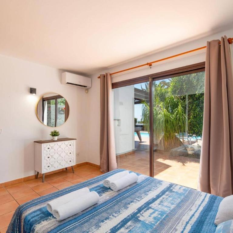 Villa Papagayo by Villa Plus - Villa - 5