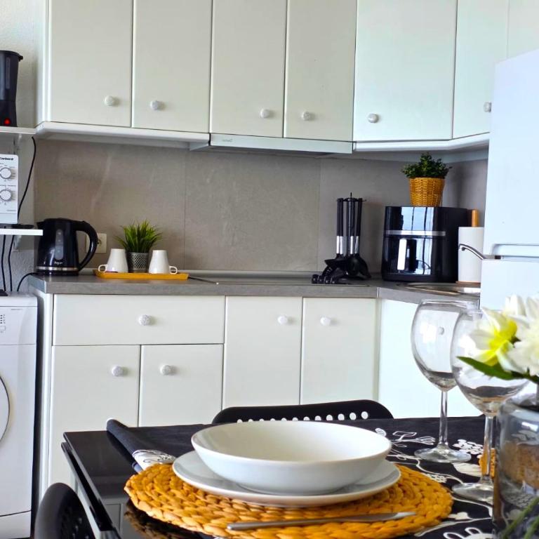 Apartamento en Benalmádena en la playa con piscina Frontal al mar - Apartment mit 2 Schlafzimmern - 24