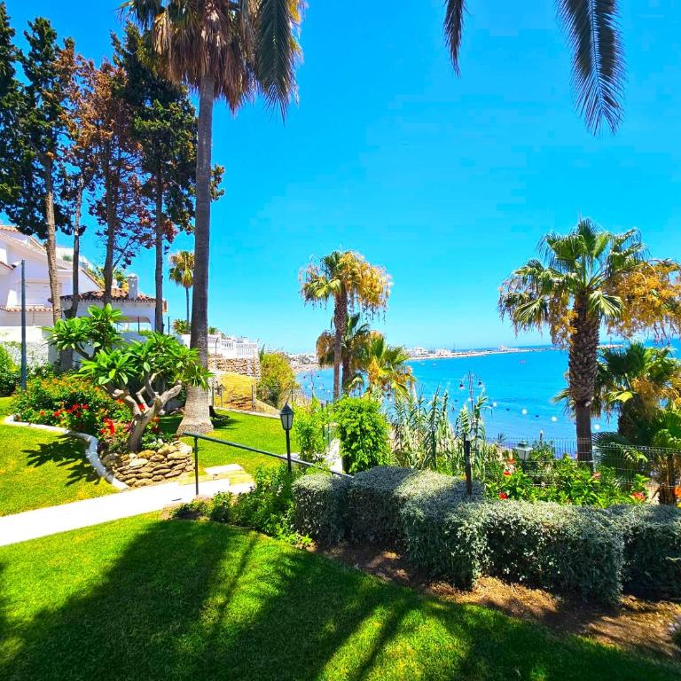 Apartamento en Benalmádena en la playa con piscina Frontal al mar - Apartment mit 2 Schlafzimmern - 36