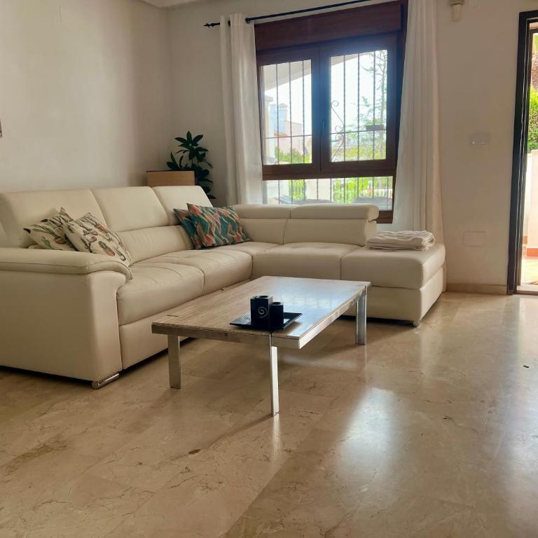 Villamartin, lovely 2 bed house, short walk to the Plaza. - Casa de 2 dormitorios - 15