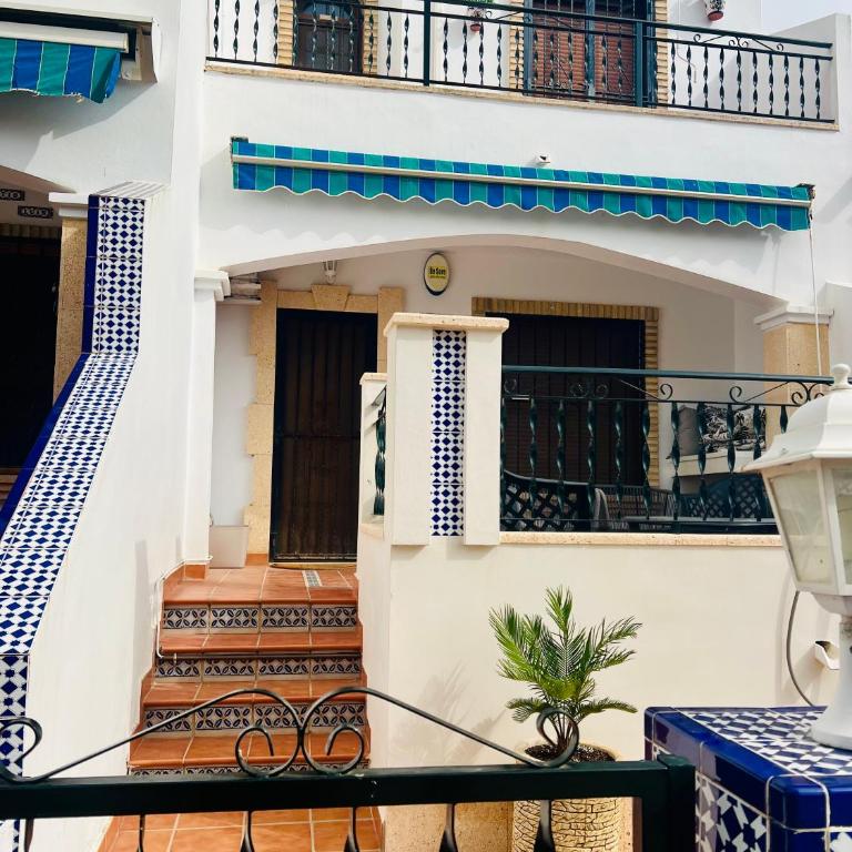 Villamartin, lovely 2 bed house, short walk to the Plaza. - Casa de 2 dormitorios - 14