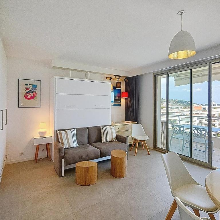 HENRI CAMILLE REAL ESTATE -ARMOR - Sea view big terrace sunny 1 bedroom - Appartement - 2