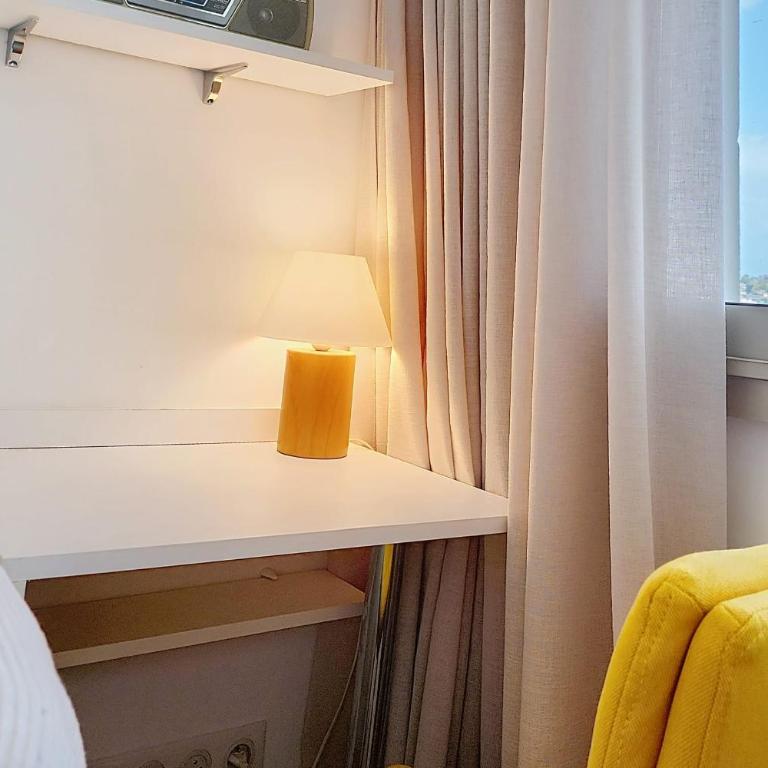 HENRI CAMILLE REAL ESTATE -ARMOR - Sea view big terrace sunny 1 bedroom - Appartement - 7