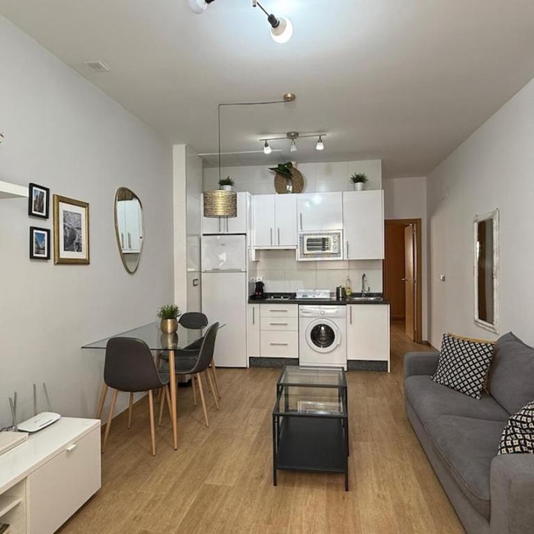 Quiet Apartment in the Heart of Malaga POOL & FREE PARKING - Apartamento de 1 dormitorio - 33