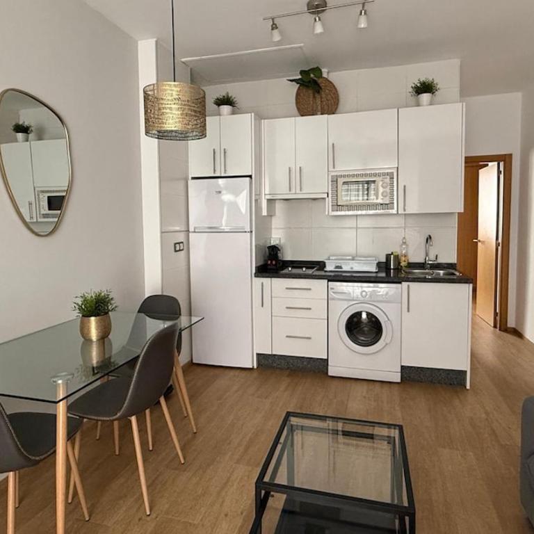 Quiet Apartment in the Heart of Malaga POOL & FREE PARKING - Apartamento de 1 dormitorio - 9