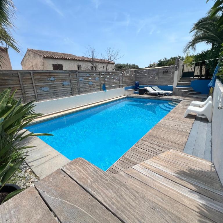 Appartement Rez-de-jardin dans une maison avec piscine - Appartement 1 Chambre - 1