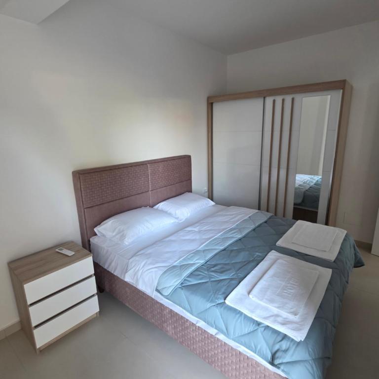 EMEApartments - Apartment - 7