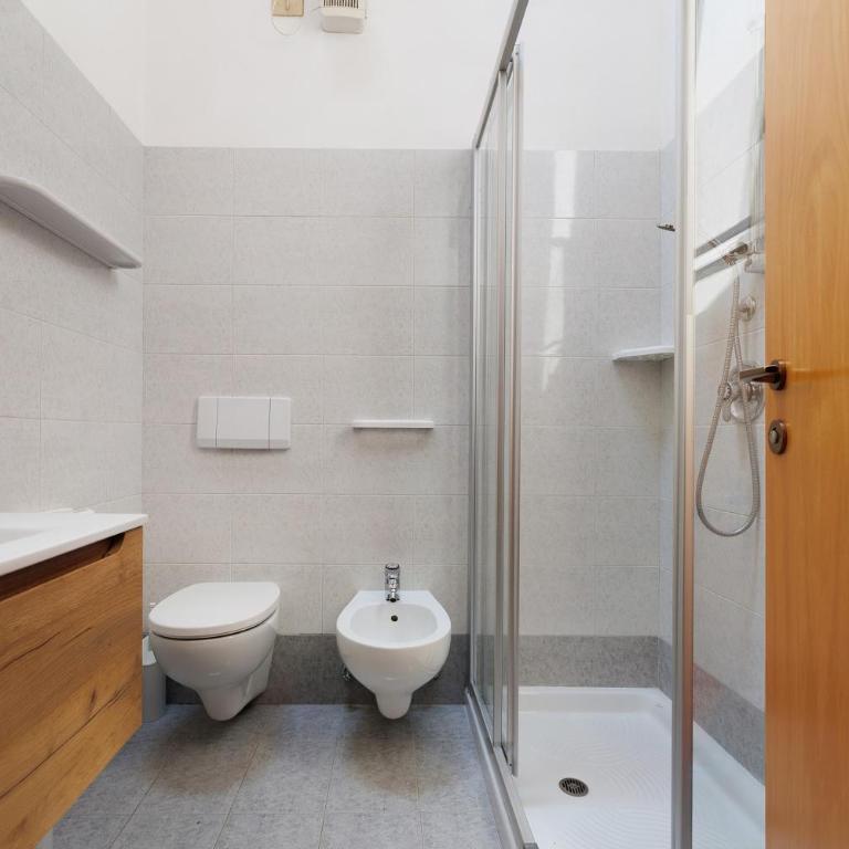 Casa Serena&Giacomo - Appartamento Deluxe con 2 Camere da Letto e Vista Giardino - 10