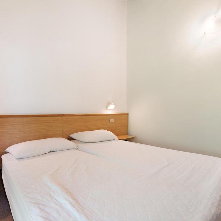 Casa Serena&Giacomo - Appartamento Deluxe con 2 Camere da Letto e Vista Giardino - 7