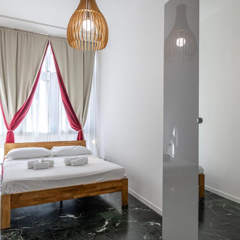 Walk to Duomo - Unione Central Apartment - Two-Bedroom Apartment - 13