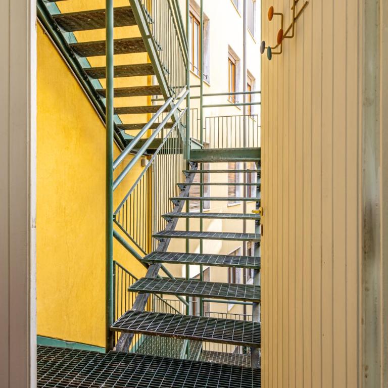 Walk to Duomo - Unione Central Apartment - Two-Bedroom Apartment - 22