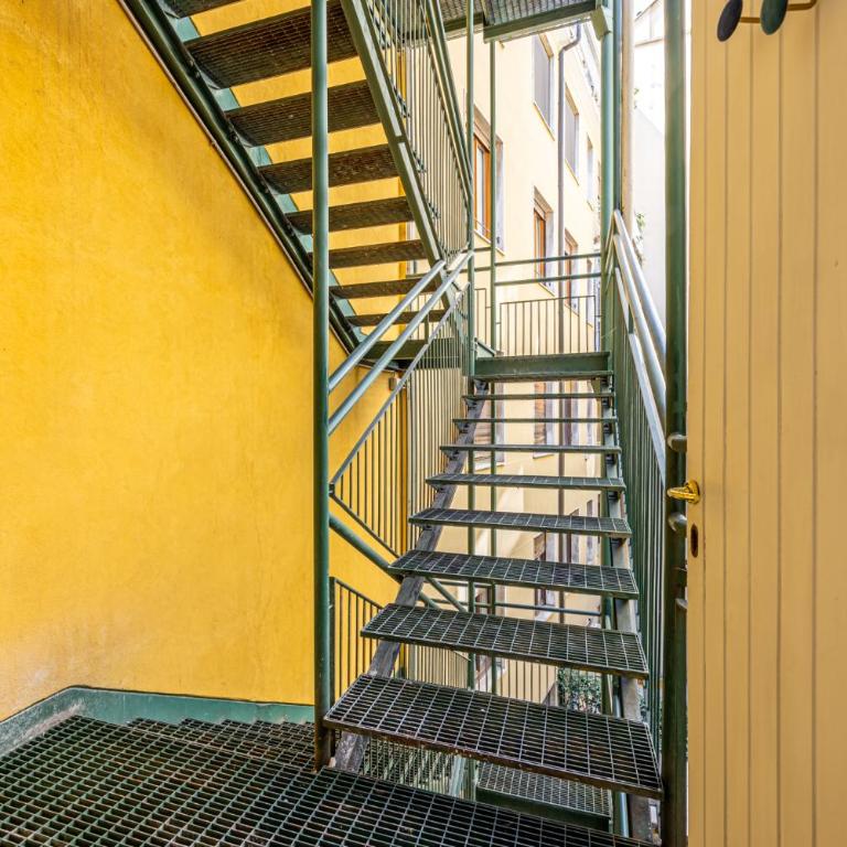 Walk to Duomo - Unione Central Apartment - Two-Bedroom Apartment - 23