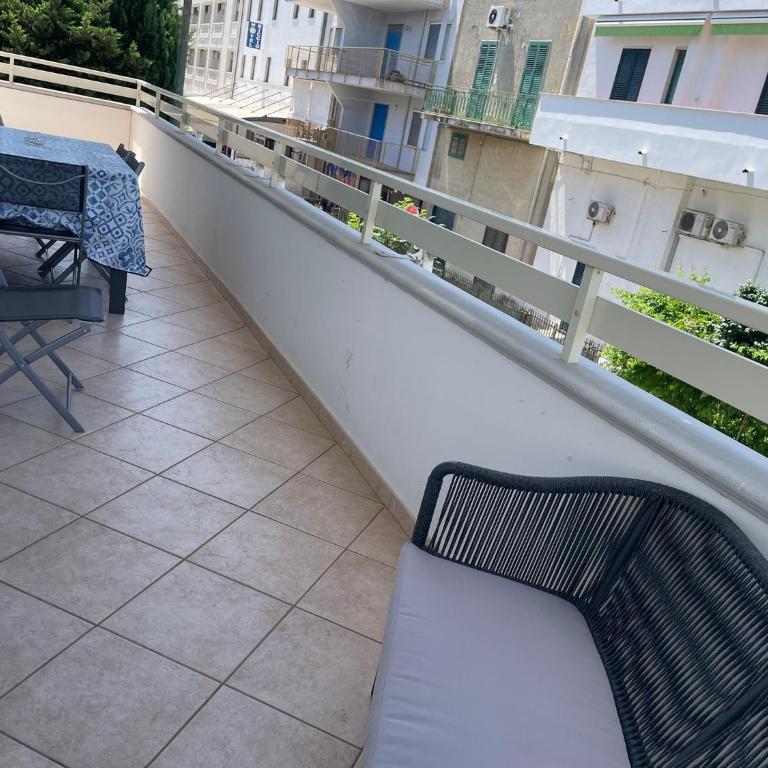 Palazzo Medusa - Appartamento con 2 Camere da Letto e Balcone - 16