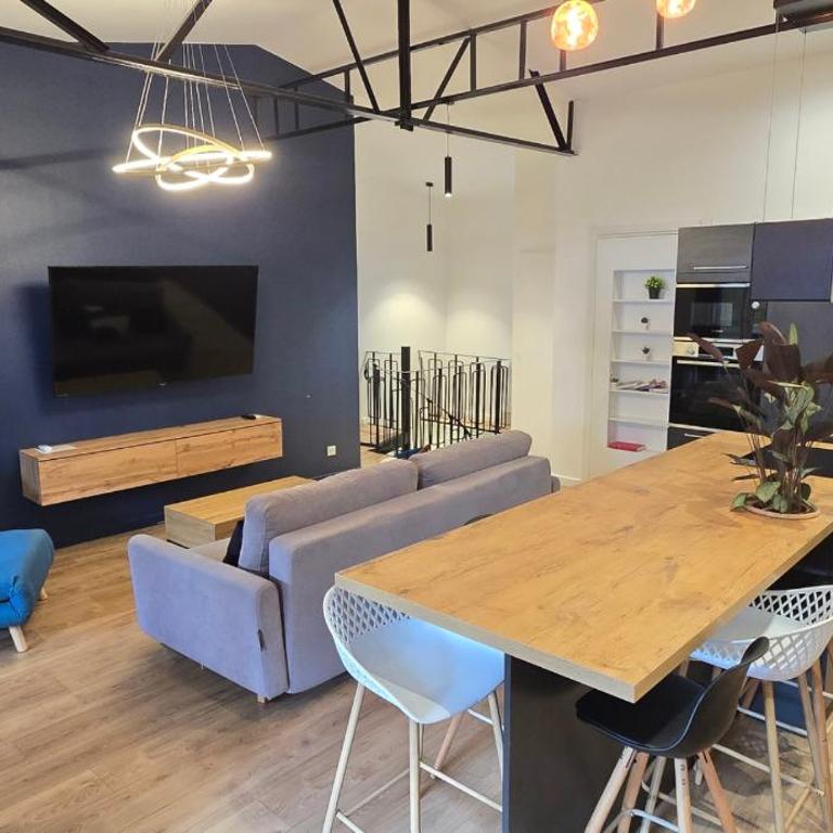 TheSecret 8 couchages, Sanctuaires et gare 5mn Climatisé , salle de sport terasse - Appartement 2 Chambres - 4