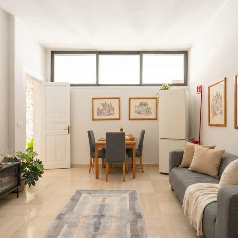 Penthouse in the heart of Bari with terrace - Appartamento con 2 Camere da Letto e Terrazza - 16