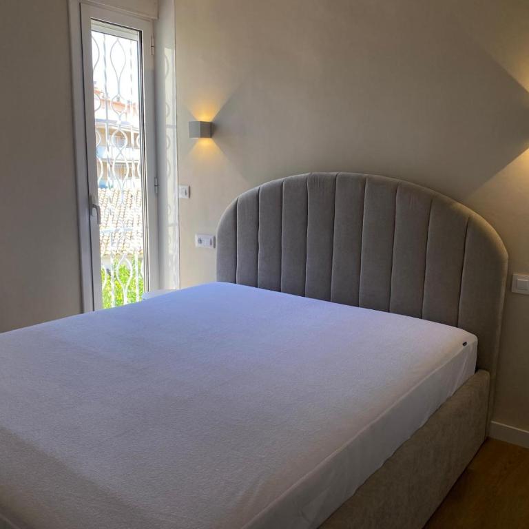 Llum, confort i disseny al cor de Playa de Aro - Apartamento de 2 dormitorios con vistas al río - 12