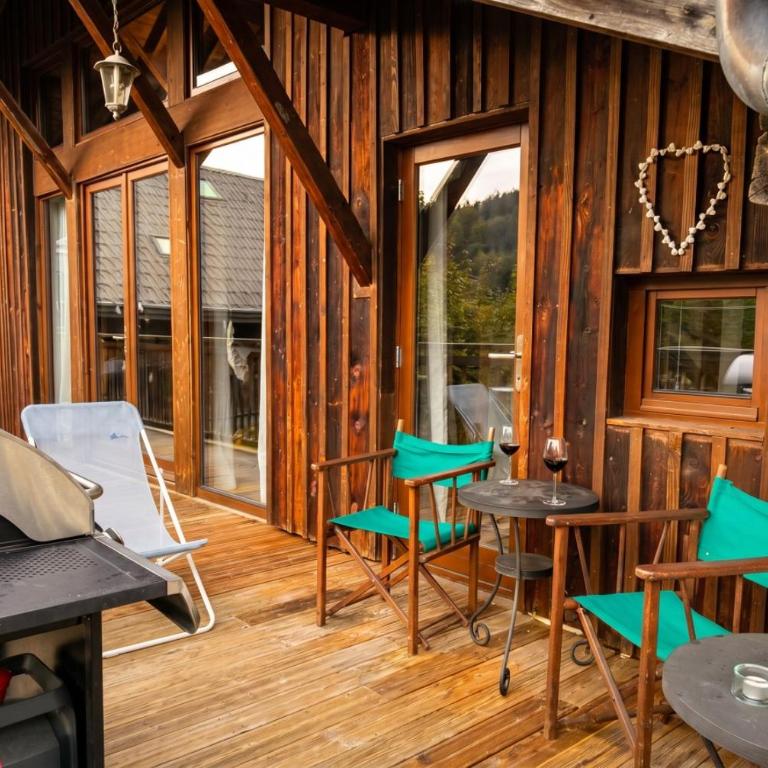 Entire Chalet Apartment ; Stunning Balcony Views - Chalet 3 Chambres - 20