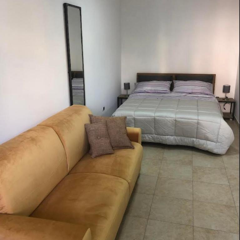 La Maison 3D Naples 5 Min to Central Station, 10 Min to Airport - Casa con 1 Camera da Letto - 4