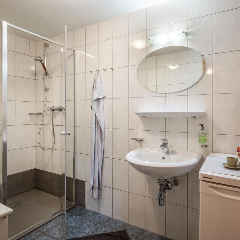 Haus Schönblick - Economy Doppelzimmer - 8