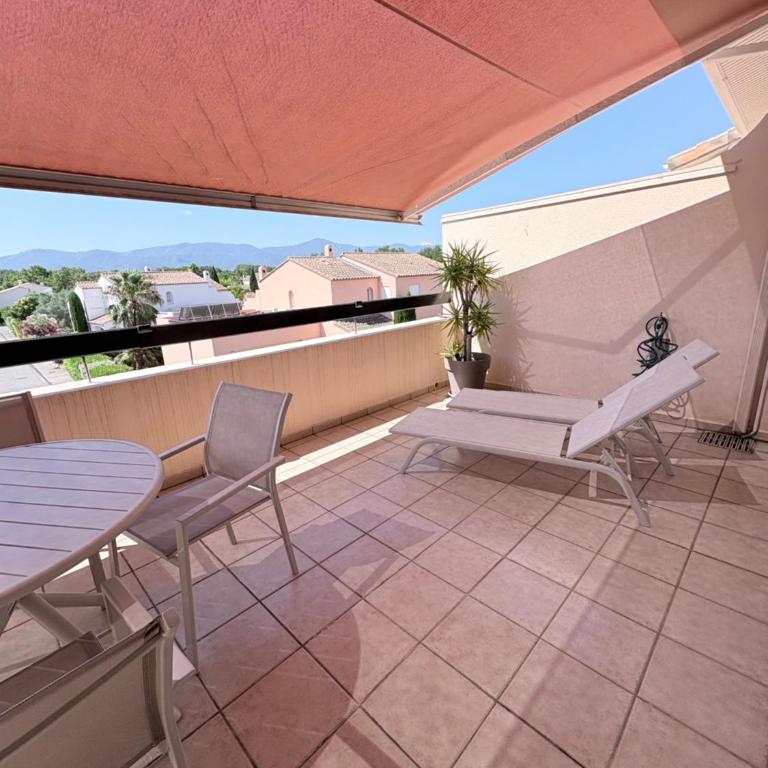 les reflets - Two-Bedroom Apartment - 21