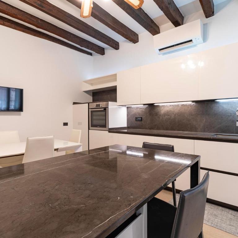 Family and Friends Apartment by Bricola Apartment - Apartment - 30