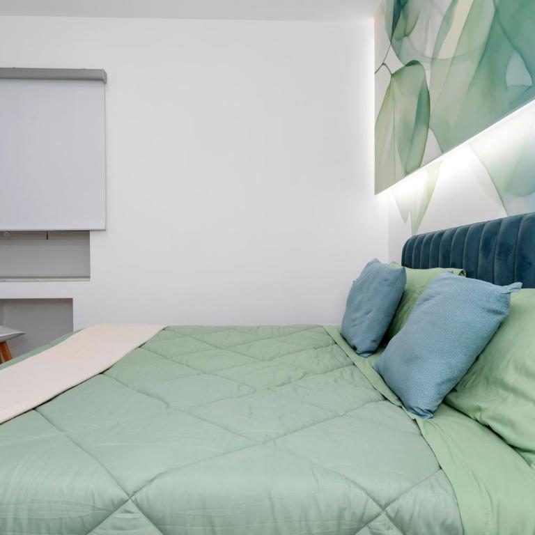 Neg Naumachia Rooms - Triple Room with Shower - 2