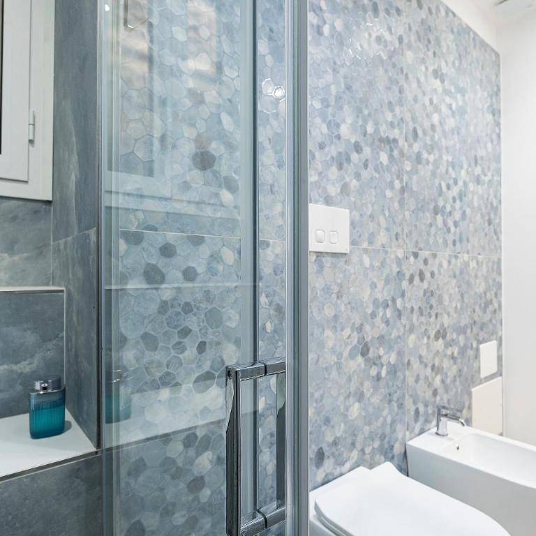 Neg Naumachia Rooms - Triple Room with Shower - 10