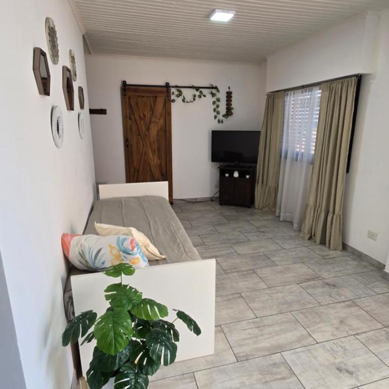 Casa céntrica, a cuadras de la Basílica! - Casa con 1 dormitorio - 4