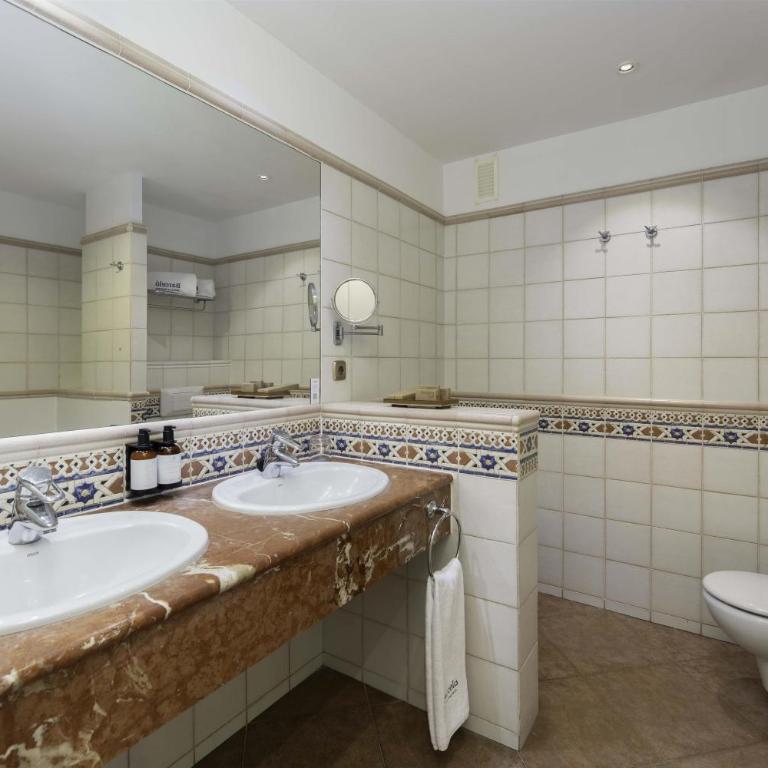 Barceló Corralejo Bay - Adults Only - Habitación Deluxe con bañera de hidromasaje. - 3