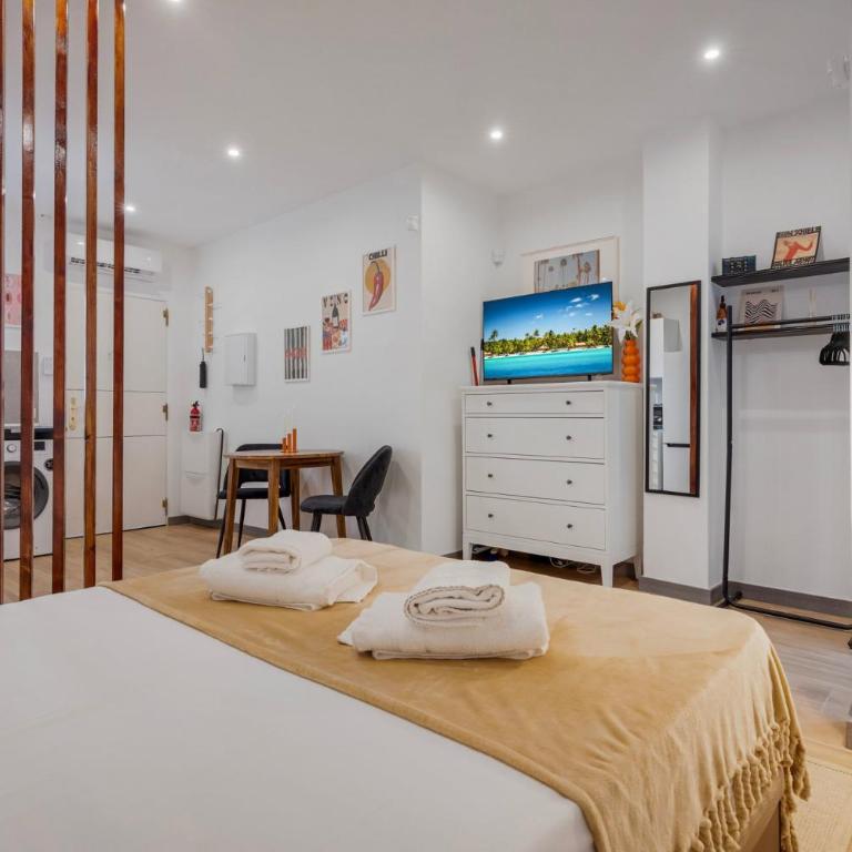 Moderno estudio al lado de estacion de tren - Appartement - 1