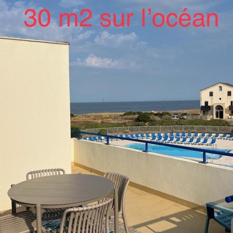 VUE OCEAN avec TERRASSE 30 m2 - 2 CHAMBRES parking privatif et piscine en été - Appartamento con Vista Mare - 1