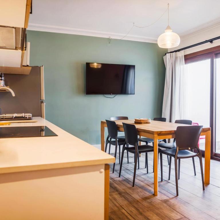 Cozy Apartment on Emilio Vaisse 2BR - Apartamento - 4