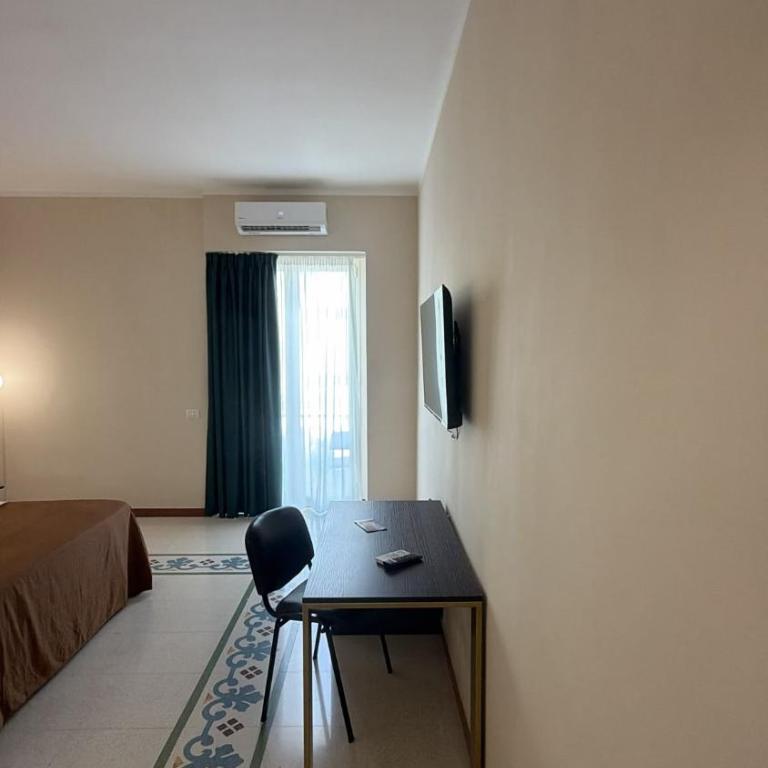 Jayrò Smart Hotel Gallipoli Centro - Camera King con Balcone - 2