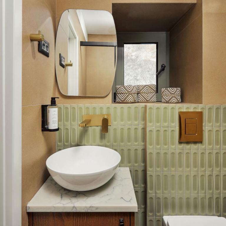 Nika Old Town Apartments - Studio Lit King-Size - 3